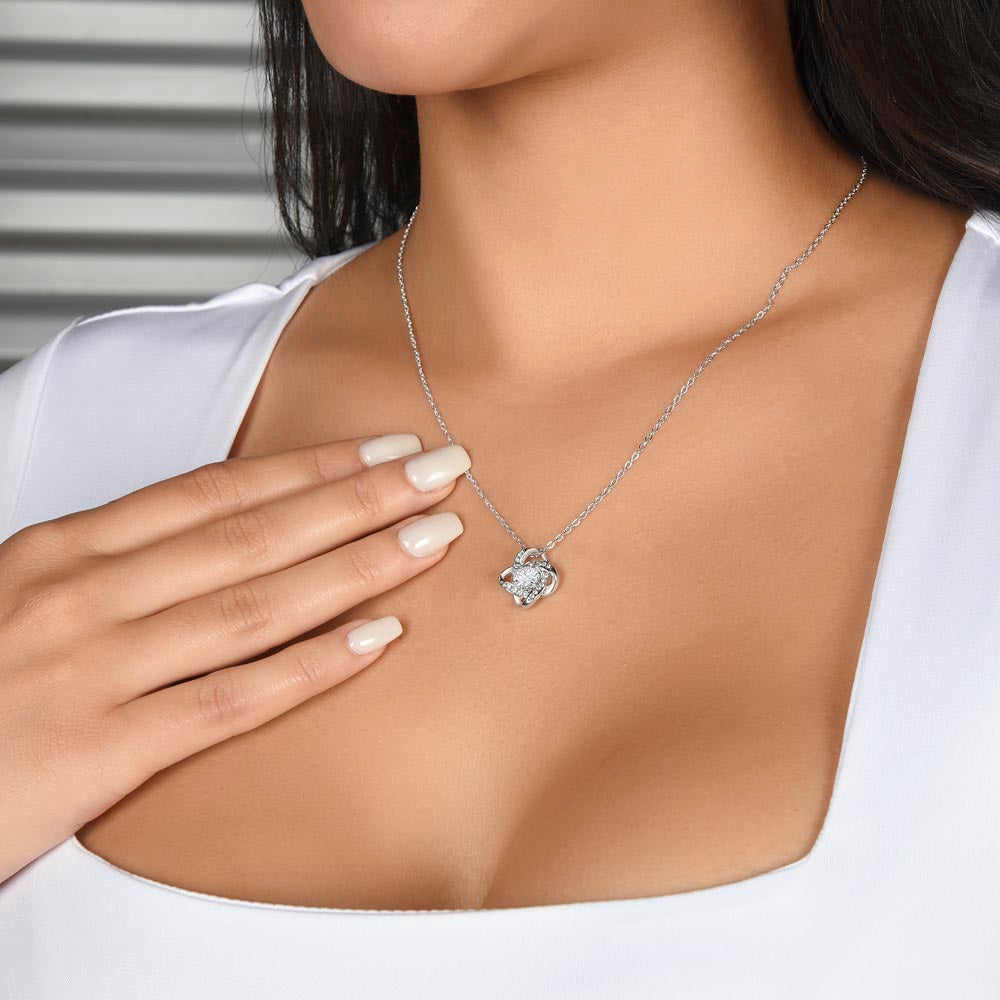 DEAR MOM LOVE KNOT NECKLACE